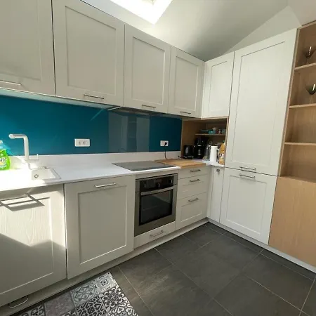 Apartamento Triplex Calme Avec Terrasse, Climatisation, Proche Et Commerces A - Fr-1-474-249