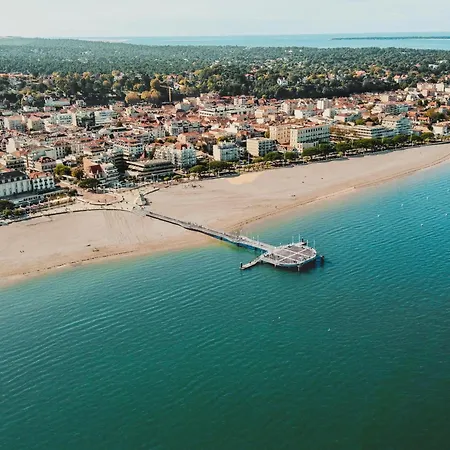 Triplex Calme Avec Terrasse, Climatisation, Proche Et Commerces A - Fr-1-474-249 Lägenhet *