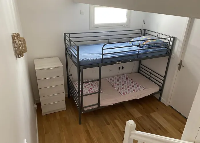 Triplex Calme Avec Terrasse, Climatisation, Proche Et Commerces à - Fr-1-474-249